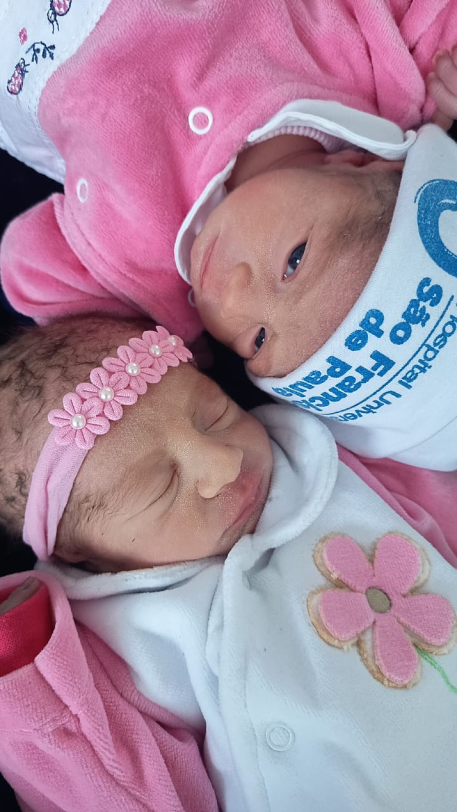 Vitória e Valentina