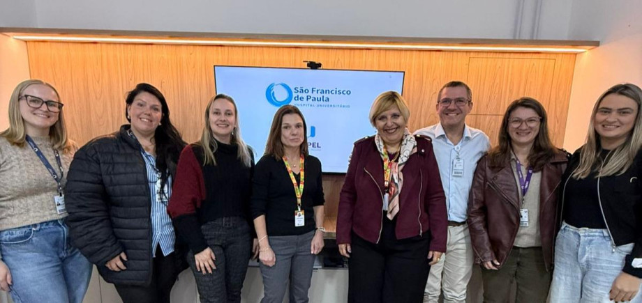 HUSFP recebe Secretária da Mulher do RS para fortalecer parcerias em prol das mulheres