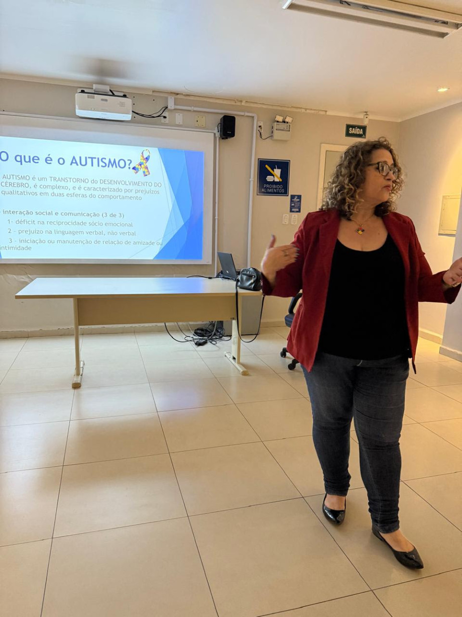Encerramento do Abril Azul no HUSFP com Palestra sobre Autismo