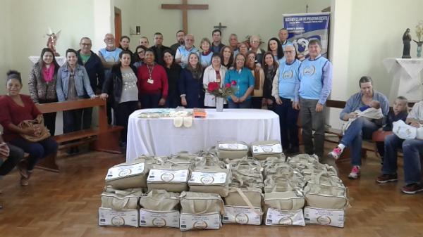Rotary Club Pelotas Oeste e Casa da Amizade entregam doações ao HUSFP