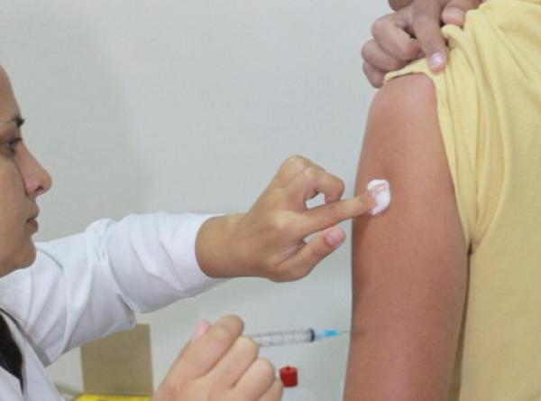 Começa vacinação contra nova gripe de pessoas entre 30 e 39 anos