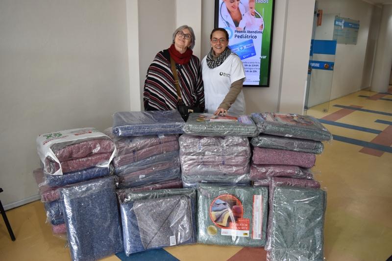 Festa do Padroeiro de Pelotas arrecada cobertores e doa ao HUSFP