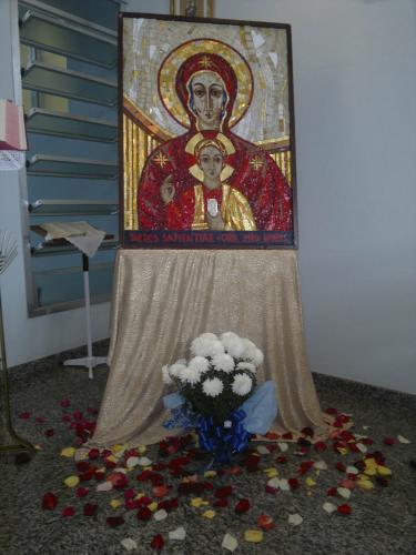 Ícone de Nossa Senhora da Sabedoria circula pela UCPel