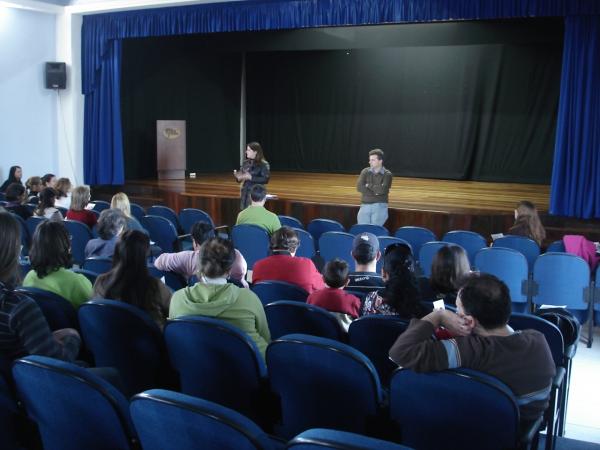 SCIH promove palestra sobre a Gripe A na Escola Santa Mônica