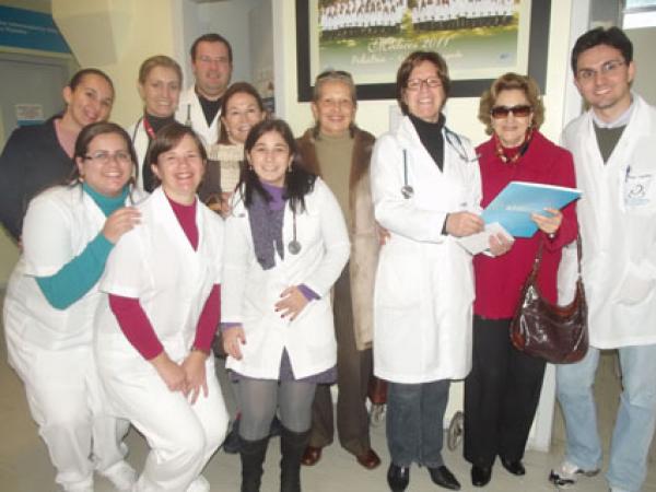 HUSFP/UCPel recebe doação do Grupo de Senhoras da Feirinha de Natal